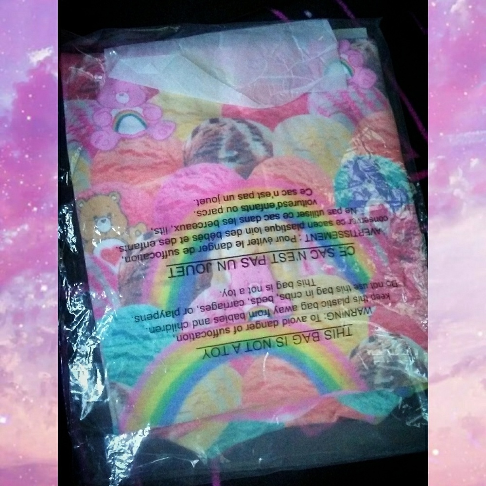 โค๐๐Iron Fist Care Bears Pullover๐๐โค - Picture 6 of 8